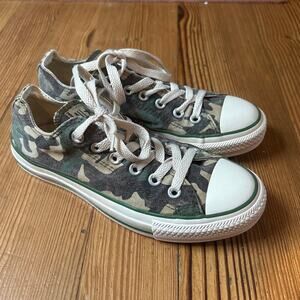 Converse All Star low top green camo lace up unisex sneakers SIZE M5, W7